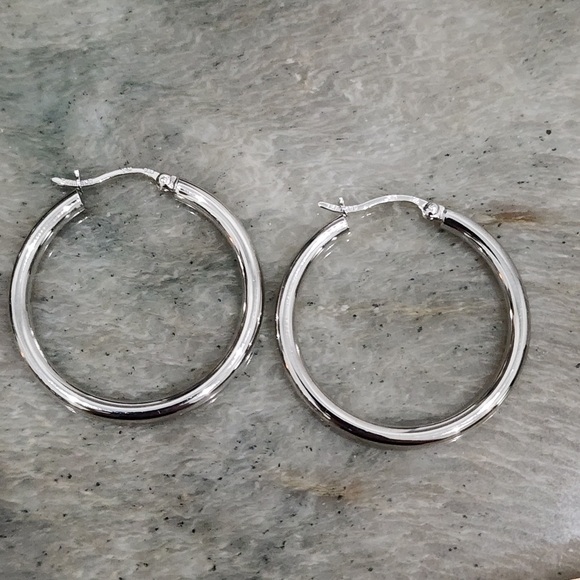 JCM Jewelry - JCM 925 THAILAND SILVER HOOP EARRINGS